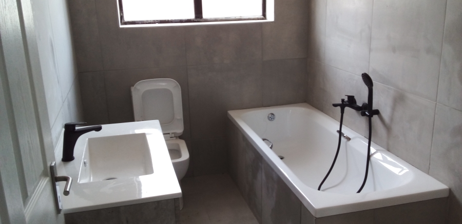 3 Bedroom Property for Sale in Albertinia Western Cape